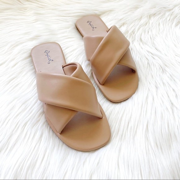 Padded criss cross strap sandals slides slip on - Picture 10 of 11